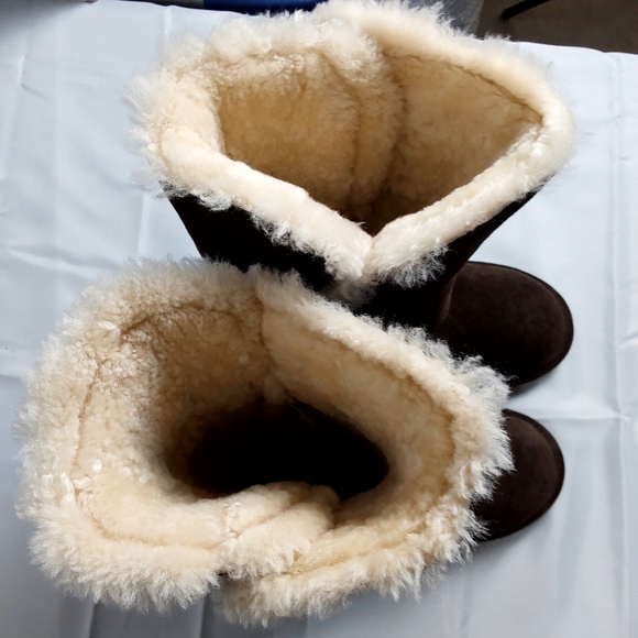 BEARPAW Lauren Tall Winter Sheepskin Boots - Picture 7 of 14
